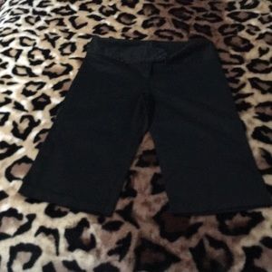 Gently used Wrapper capris in black size 9